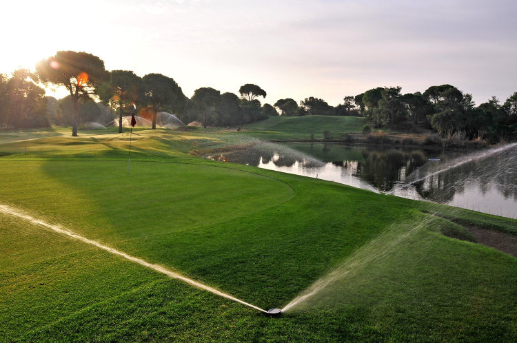 Golf v tureckém Beleku - TAT Golf Course