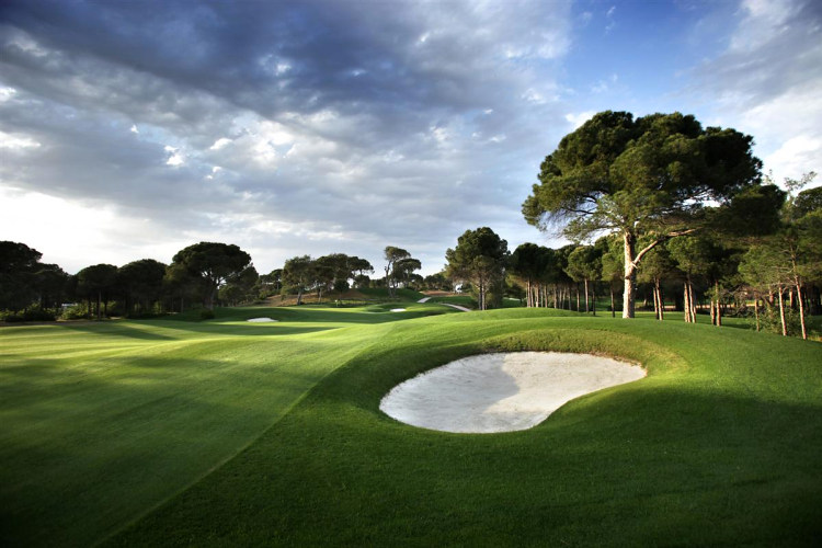 Golf v tureckém Beleku - Montgomerie Golf Course